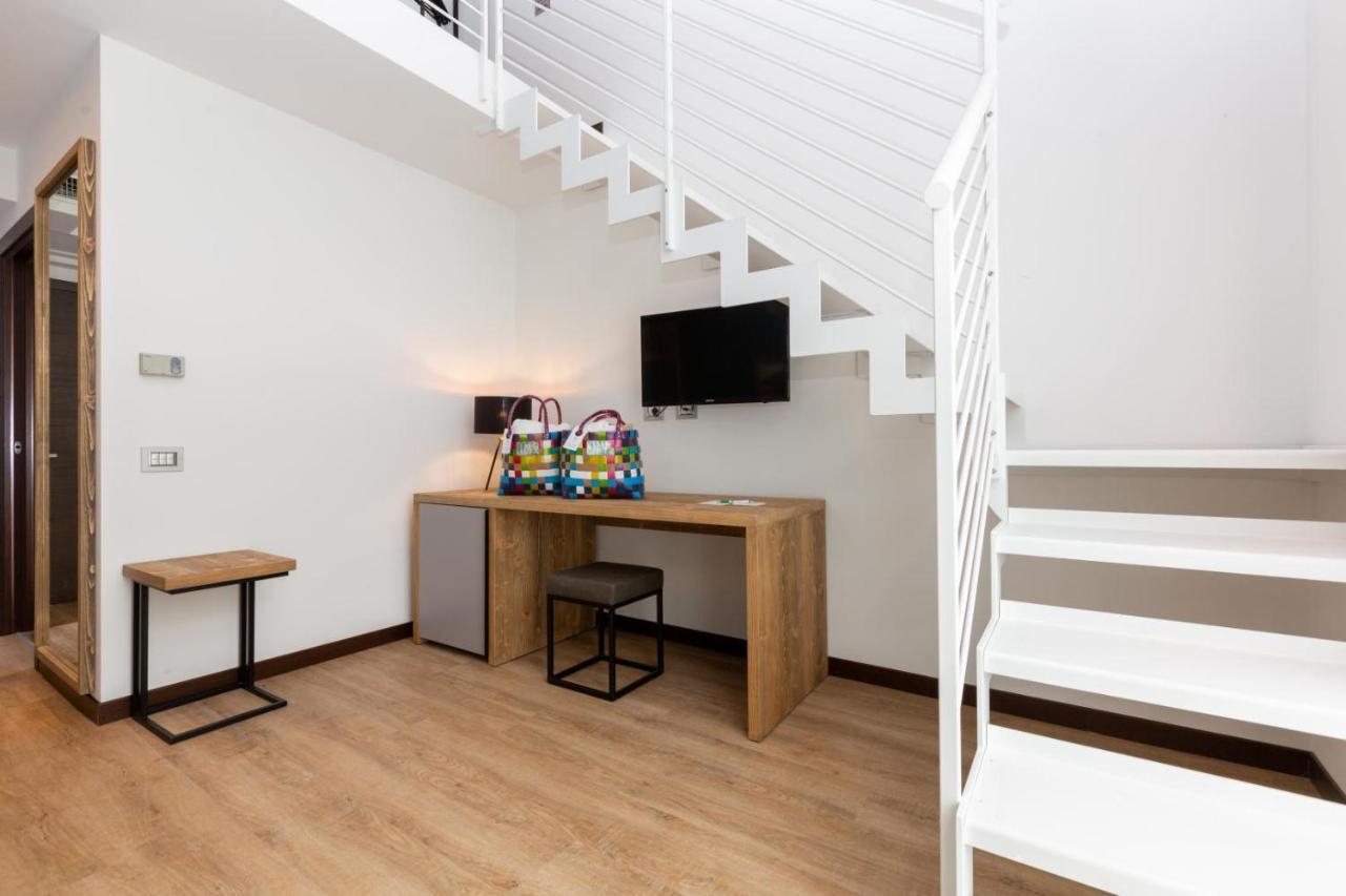 Studio Split Level