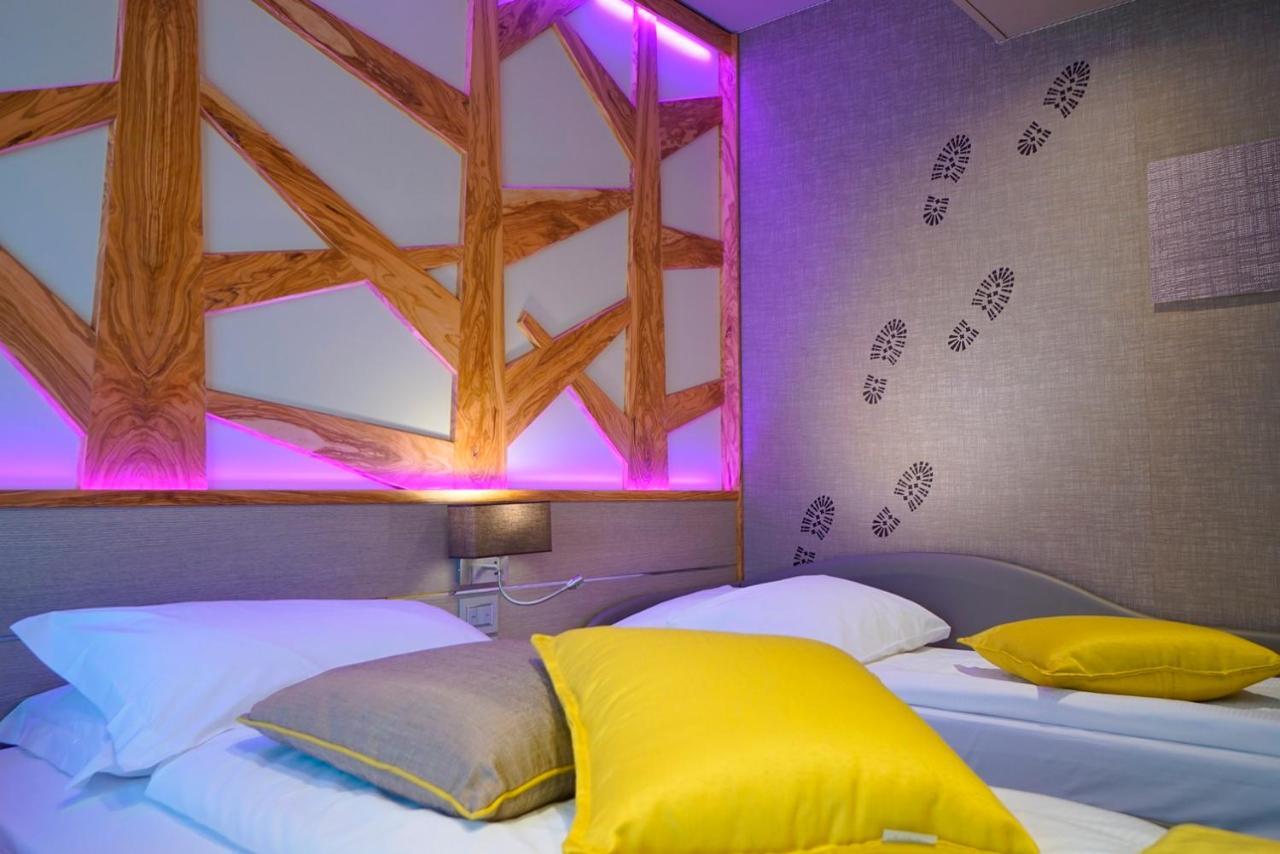 Comfort Triple Room
